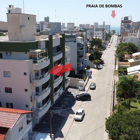 1024 - Apartamento Em Bombinhas Para Locacao De Temporada - Praia De Bombas Kültér fotó