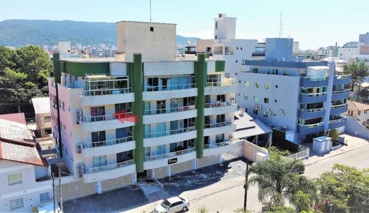 1024 - Apartamento Em Bombinhas Para Locacao De Temporada - Praia De Bombas Kültér fotó